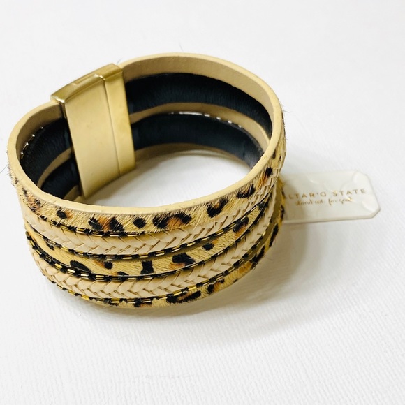 🆓✨FREE with Bundle Purchase!✨ - Picture 2 of 2